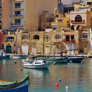 Hostal Bookarest Malta, San Julián